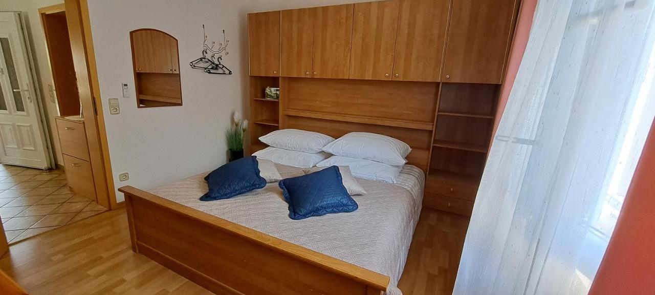 Apartments Darija & Pero Пучишча Екстериор снимка