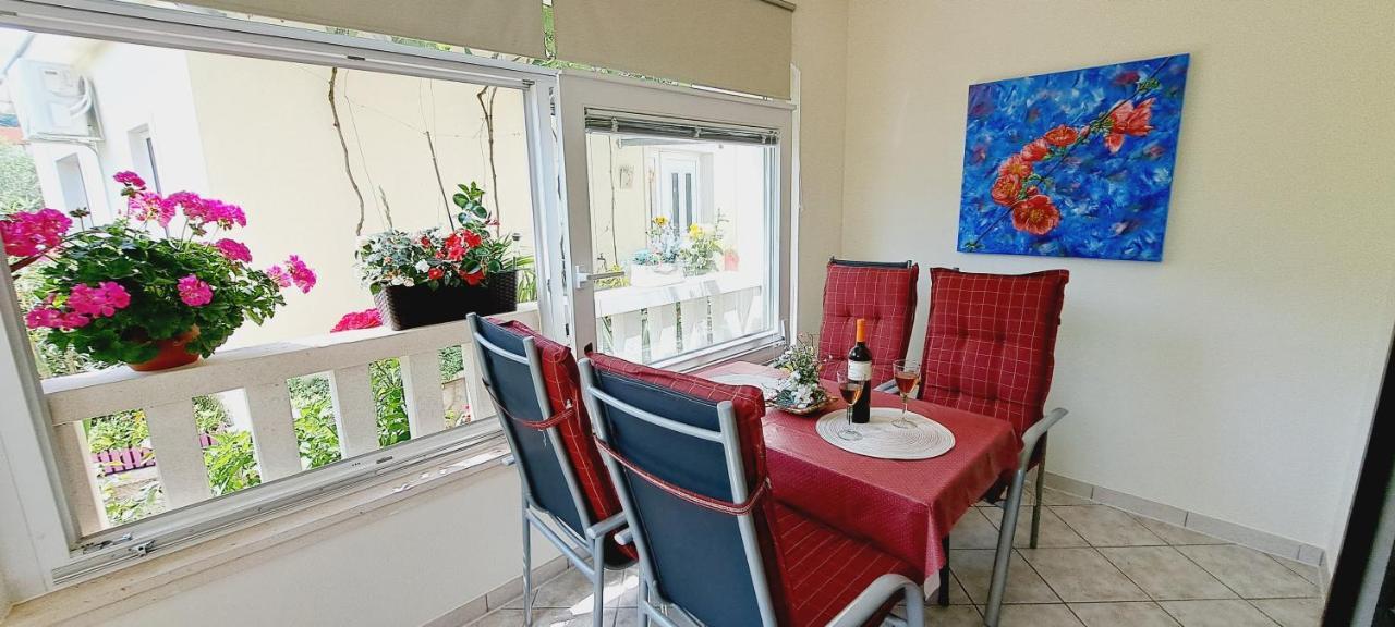 Apartments Darija & Pero Пучишча Екстериор снимка